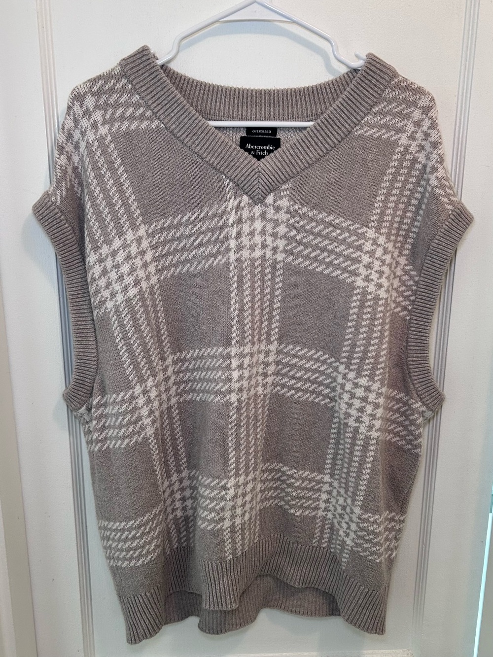Abercrombie & Fitch Gray White Plaid Ribbed V Neck Knit Sweater Vest Mens L